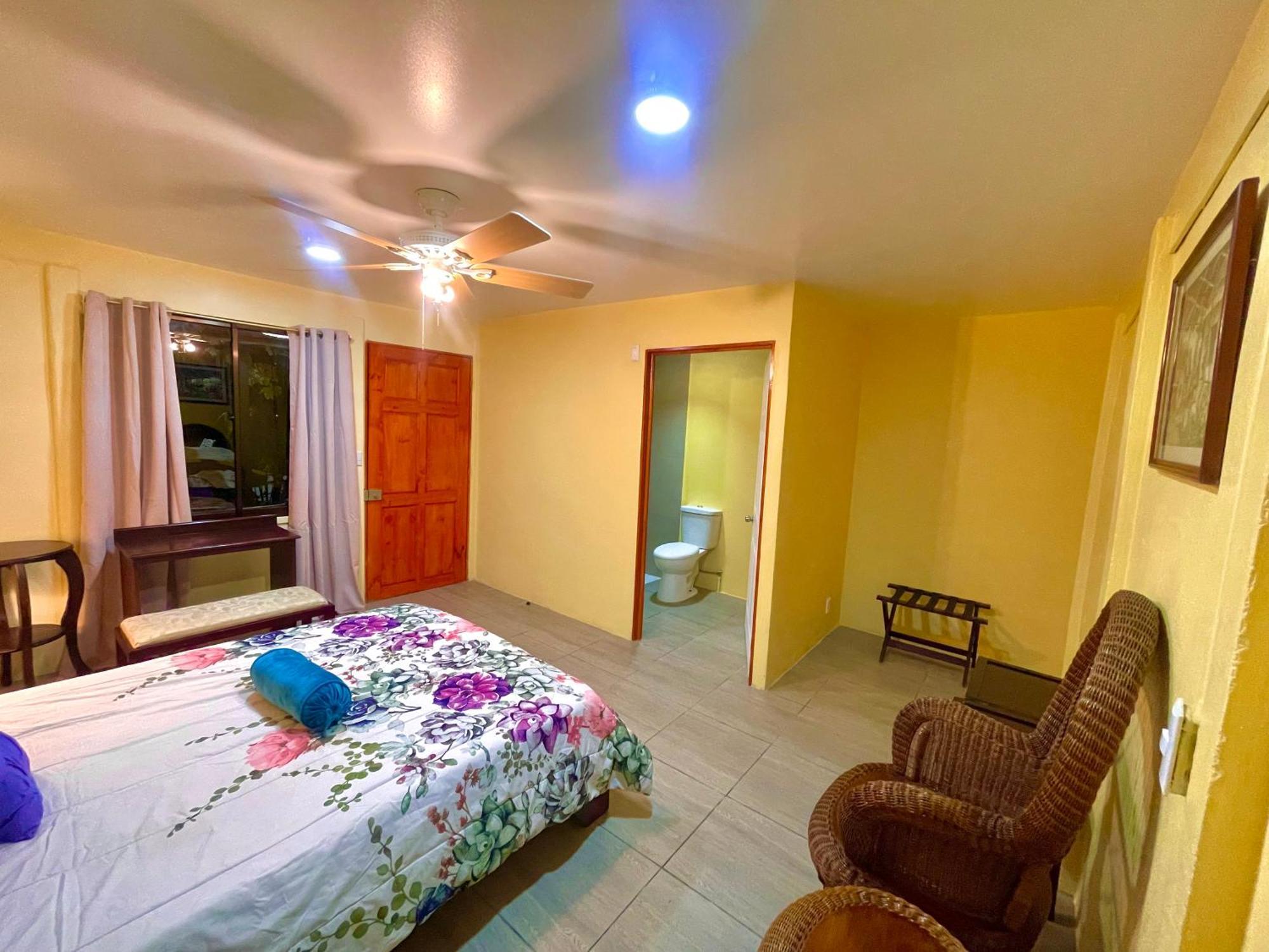 Hotel Tierra De Volcanes La Fortuna Екстер'єр фото