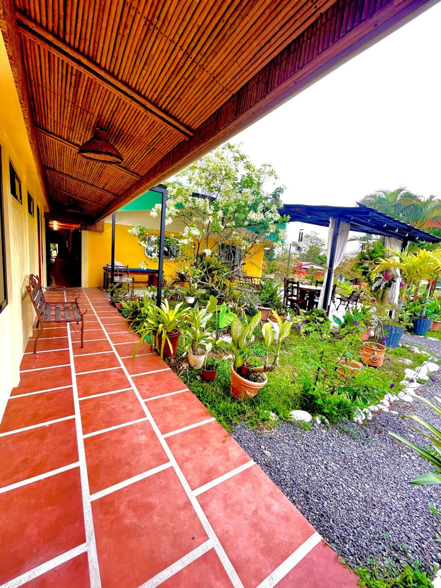 Hotel Tierra De Volcanes La Fortuna Екстер'єр фото