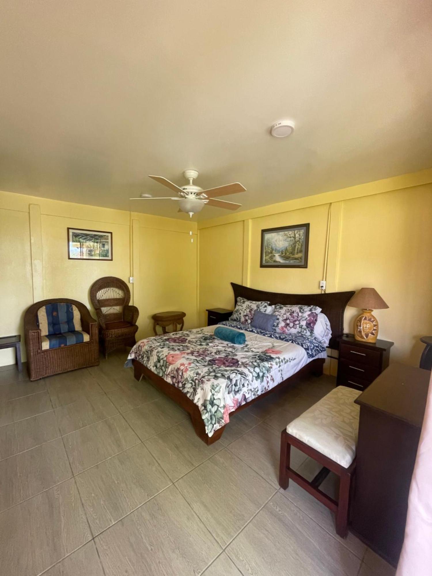 Hotel Tierra De Volcanes La Fortuna Екстер'єр фото