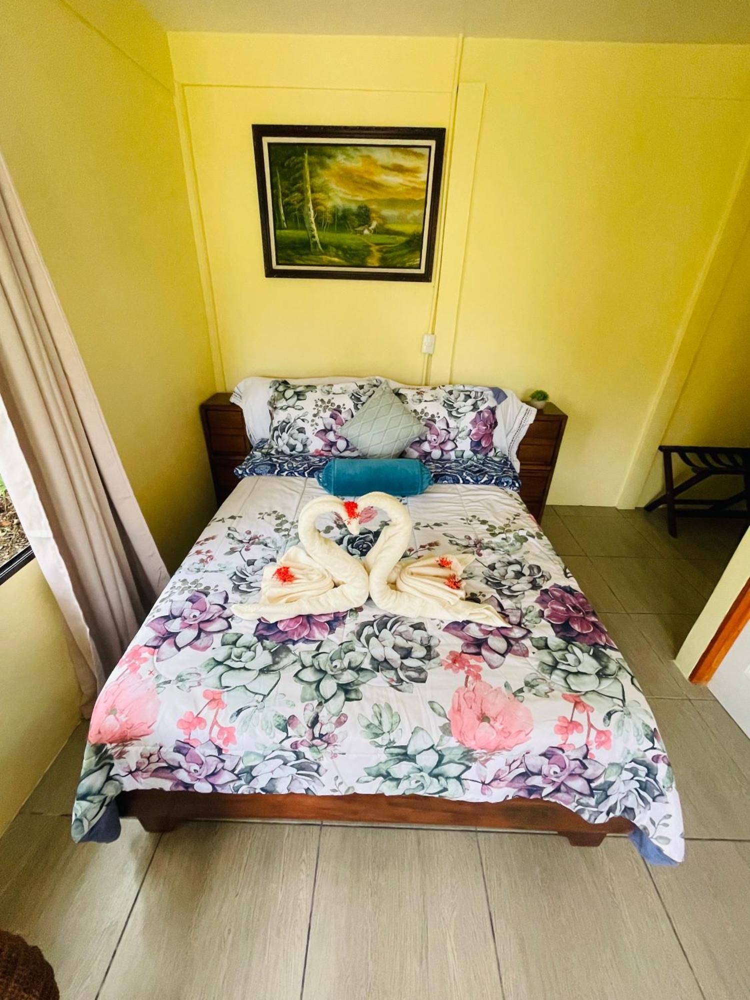 Hotel Tierra De Volcanes La Fortuna Екстер'єр фото