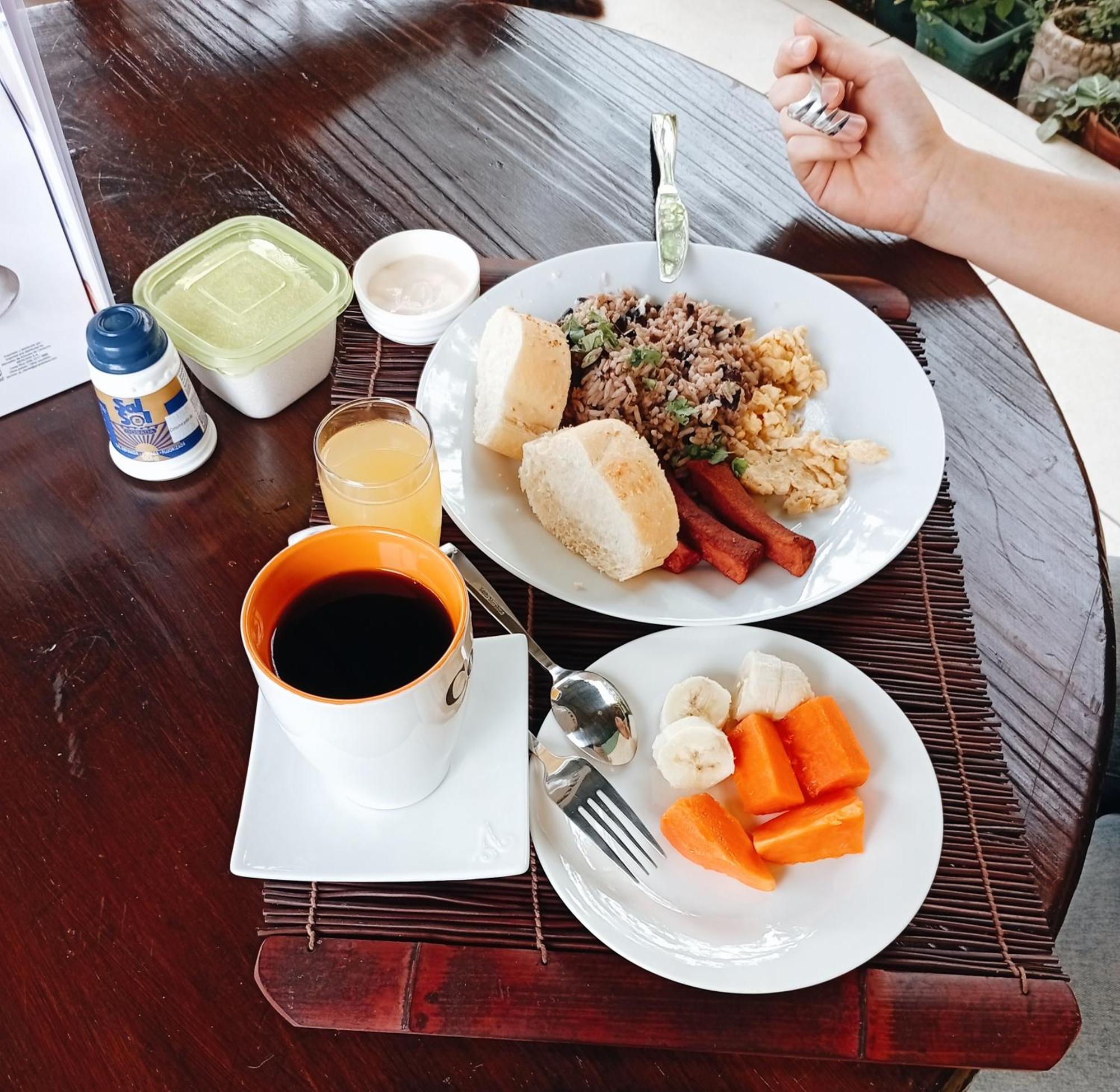 Hotel Tierra De Volcanes La Fortuna Екстер'єр фото